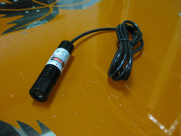 الصين 635nm 5mw الحمراء الصغيرة الصليب خط ليزر وحدة لآلات الخياطة المزود