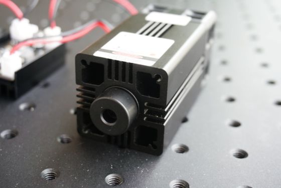 445/450nm 3.5W Blue Beam Laser Module (NDB7A75) مع تعديل TTL لأضواء مرحلة الليزر المزود