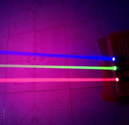 الدرجة الصناعية DC 12-24V 450nm 80mw Blue Dot Laser Module للضوء المسرحي بالليزر والليزر الخارجي المزود